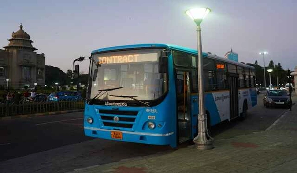 Featured Image of Bus and Cab Connectivity